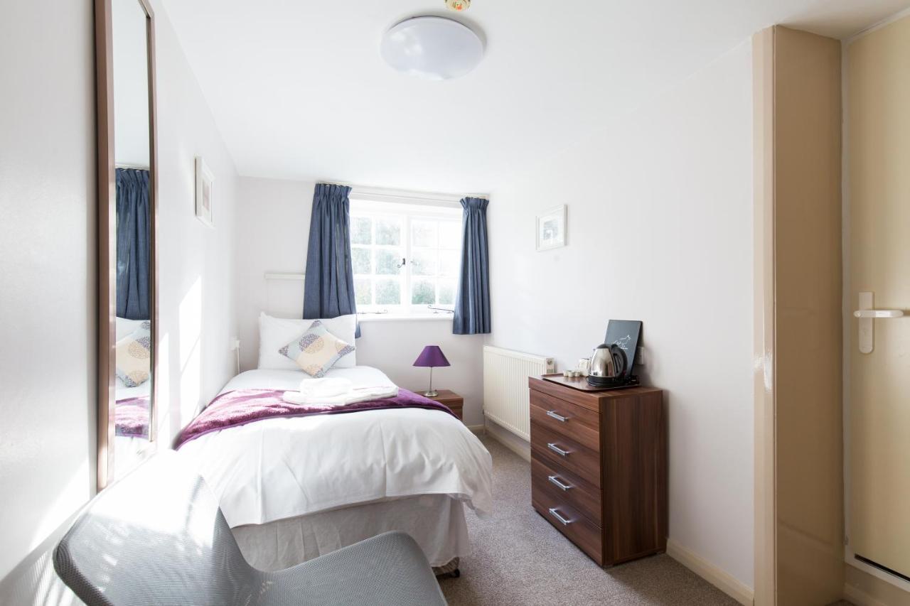 Foxlease Bed & Breakfast ลินด์เฮิร์สต์ ภายนอก รูปภาพ