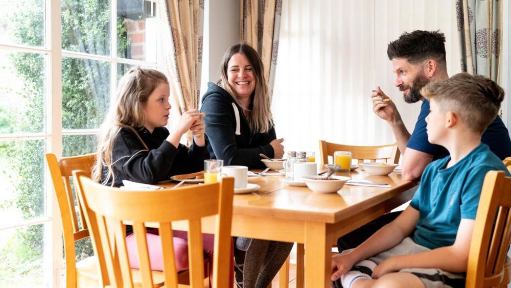 Foxlease Bed & Breakfast ลินด์เฮิร์สต์ ภายนอก รูปภาพ